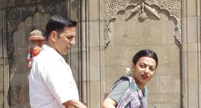 Akshay Kumar & Radhika Apte Shooting For PadMan