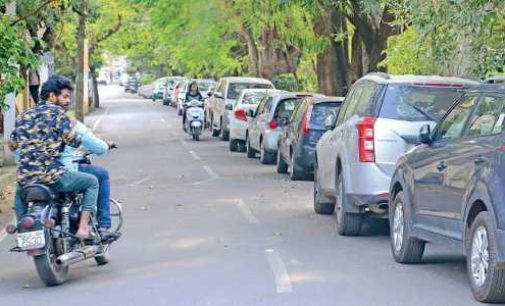 Karnataka CM mulls paid parking in Bengaluru, proposes others changes